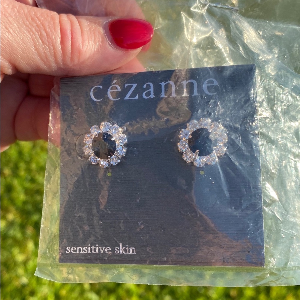 Cezanne sapphire blue and rhinestone earrings nwt